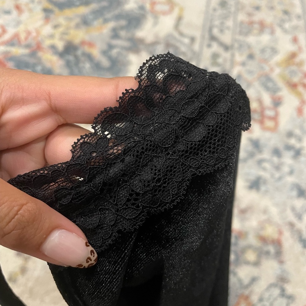 Cute velvet lace black tank top.